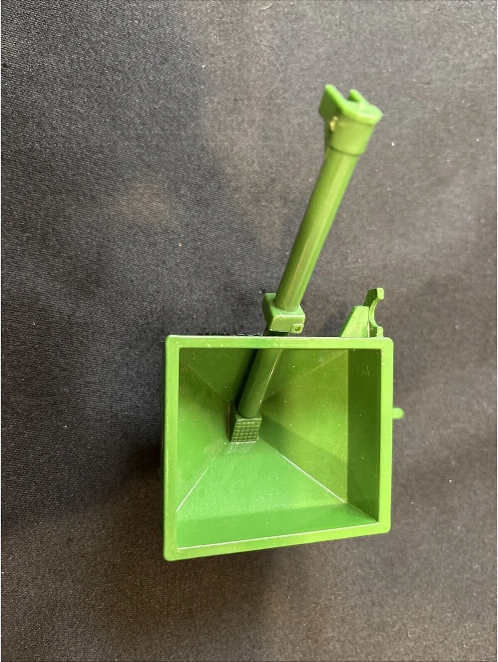 1/64 Ertl John Deere Gravity Feed Wagon Grain Cart Farm Toy Tractor Implement